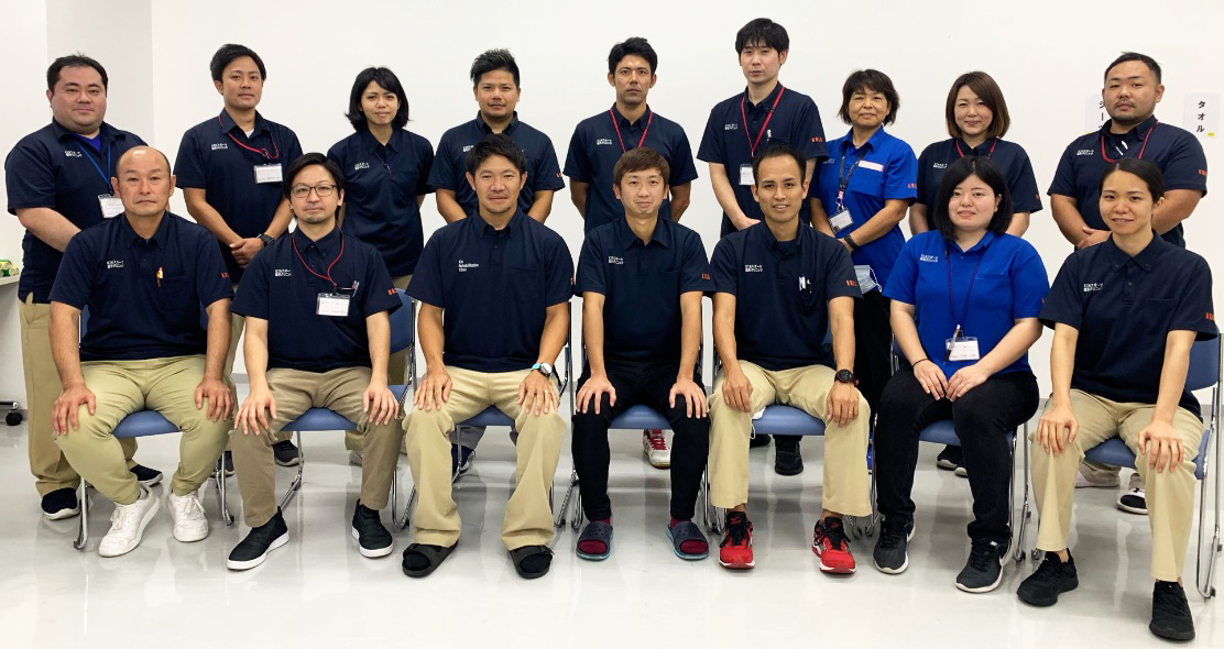 スタッフ集合写真